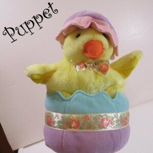 Chick in Egg Hand Puppet Plush Stuffed Animal EASTER Vintage Interactive